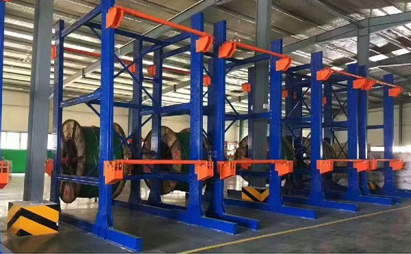 某某青海公司线盘货架现场图