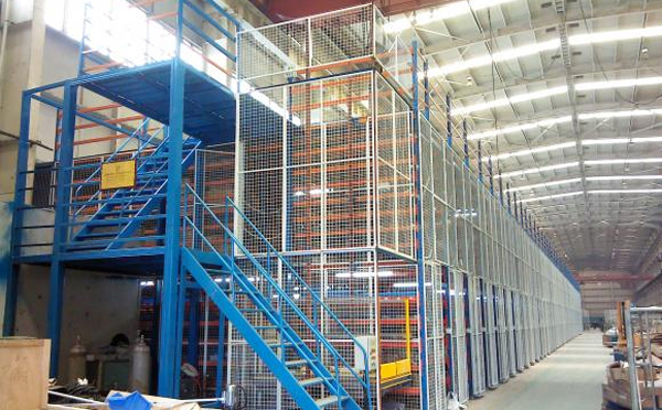 穿梭车货架与贯通货架选型对比指南 穿梭车货架与贯通货架选型对比指南