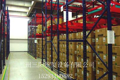 横梁式 vs 阁楼式:哪种物流货架更适合你的仓储需求?